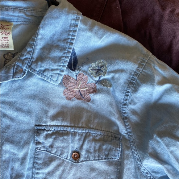 Chambray Button Up Top with Floral Embroidery - Picture 4 of 6